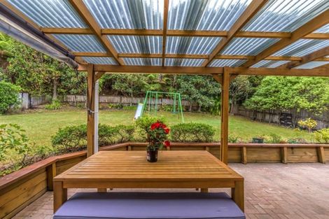 Photo of property in 31 Kate Sheppard Avenue, Torbay, Auckland, 0630