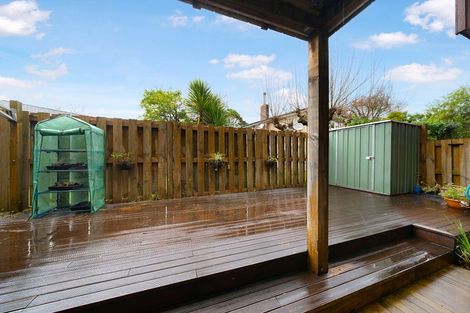 Photo of property in 76n Edmonton Road, Henderson, Auckland, 0612