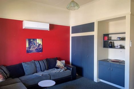 Photo of property in 11 Allardice Street, Dannevirke, 4930