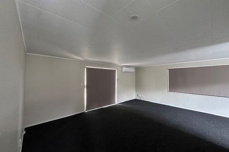 Photo of property in 2/30 Kennington Drive, Clendon Park, Auckland, 2103