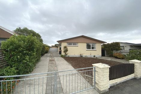 Photo of property in 15 Arran Crescent, Woolston, Christchurch, 8062