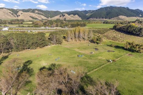 Photo of property in 84 Derham Road, Te Horo, Otaki, 5581