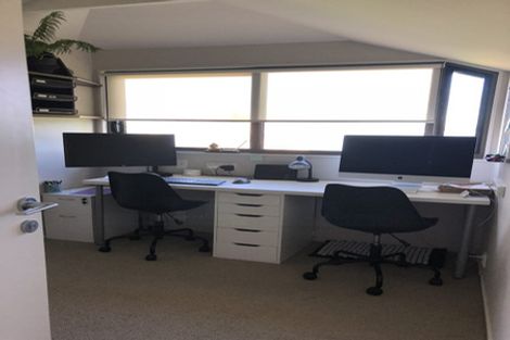 Photo of property in 100 Stanley Point Road, Stanley Point, Auckland, 0624