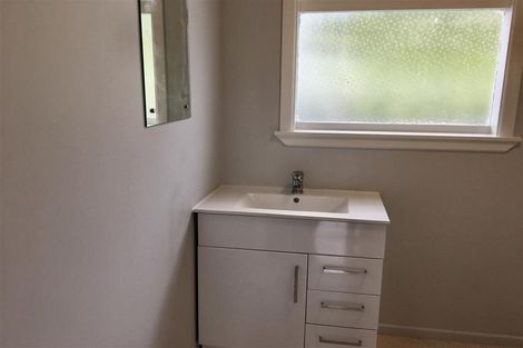 Photo of property in 13 Brazier Grove, Paraparaumu, 5032