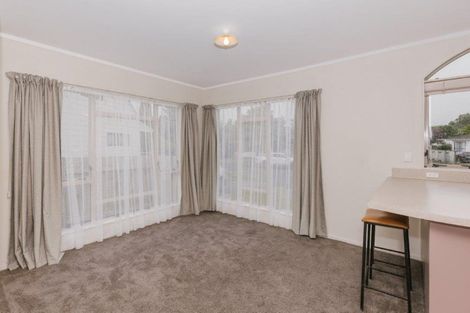 Photo of property in 14 Emmerdale Mews, Highbury, Palmerston North, 4412