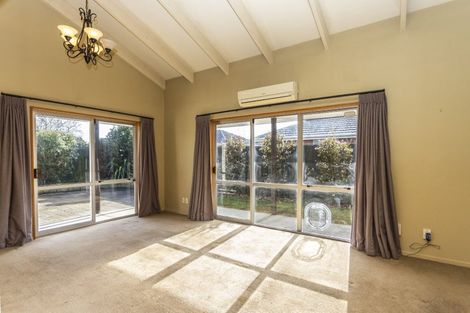 Photo of property in 1/80 Middlepark Road, Sockburn, Christchurch, 8042