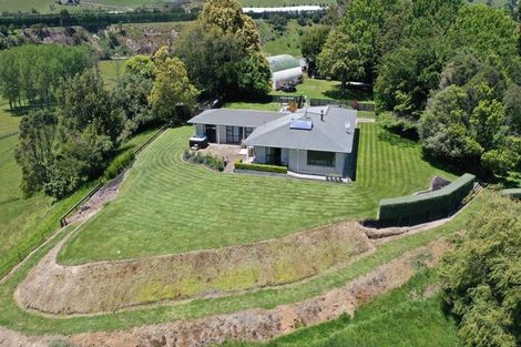 Photo of property in 1568a Old Coach Road, Pukehina, 3186