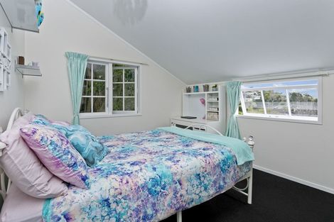 Photo of property in 2/8 Abbeygate Street, Birkdale, Auckland, 0626