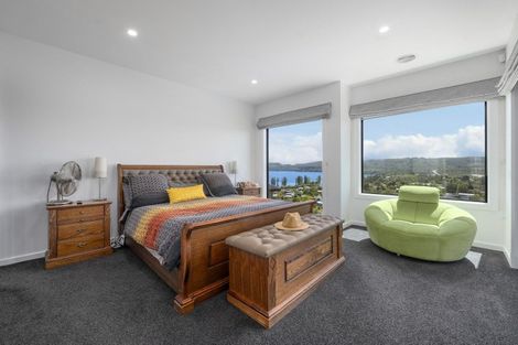 Photo of property in 38 Peregrine Place, Kinloch, Taupo, 3377