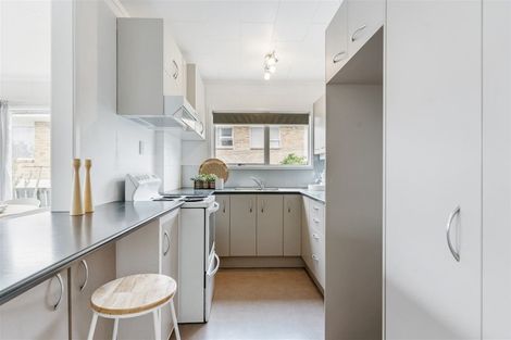 Photo of property in 1/50a Target Road, Totara Vale, Auckland, 0629