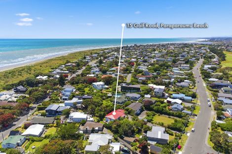 Photo of property in 15 Golf Road, Paraparaumu Beach, Paraparaumu, 5032