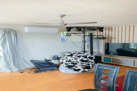 Photo of property in 12 Greville Road, Pinehill, Auckland, 0632