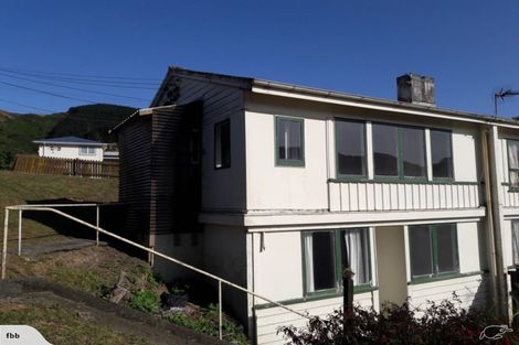 Photo of property in 37 Tremewan Street, Tawa, Wellington, 5028