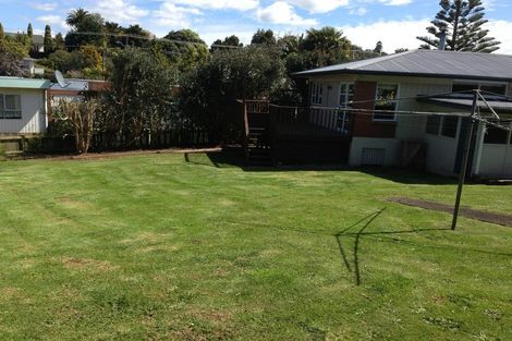 Photo of property in 3 Adams Place, Te Kamo, Whangarei, 0112