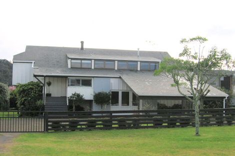 Photo of property in 614 Harbour View Road, Whangamata, 3620