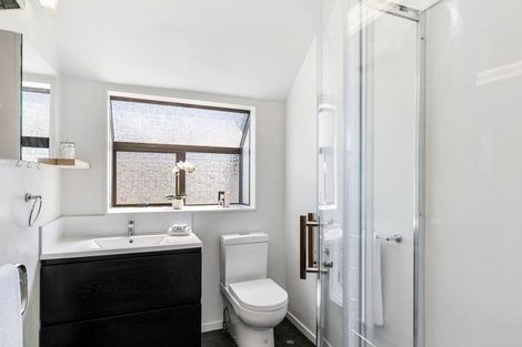 Photo of property in 7 Tamahine Street, Maupuia, Wellington, 6022