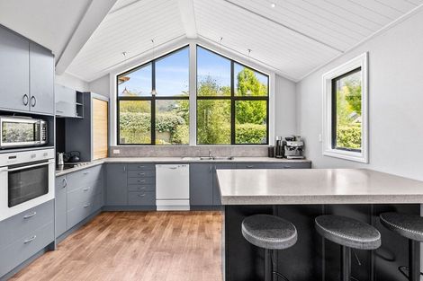 Photo of property in 8 Stonebridge Close, Wanaka, 9305