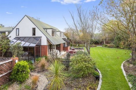 Photo of property in 12 Harrod Place, Rangiora, 7400