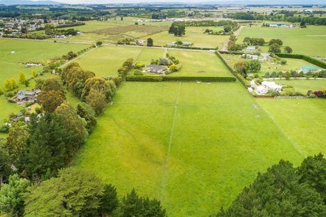 Photo of property in 130 Parewanui Road, Bulls, 4894