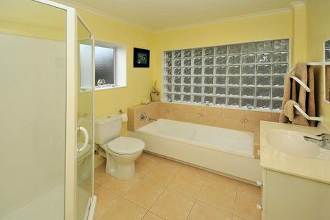 Photo of property in 110 Glamorgan Drive, Torbay, Auckland, 0630