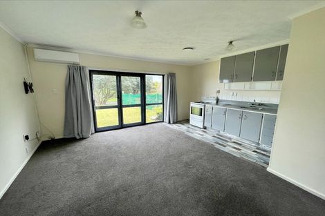 Photo of property in 48 Rangiora Street, Castlecliff, Whanganui, 4501
