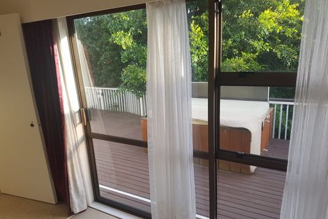 Photo of property in 4 Malters Place, Browns Bay, Auckland, 0630