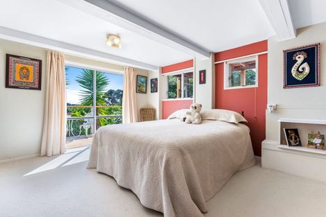 Photo of property in 1/207 Glamorgan Drive, Torbay, Auckland, 0630