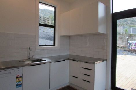 Photo of property in 6 Webb Lane, Lyttelton, 8082