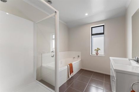 Photo of property in 8 Cambelldon Crescent, Stoke, Nelson, 7011