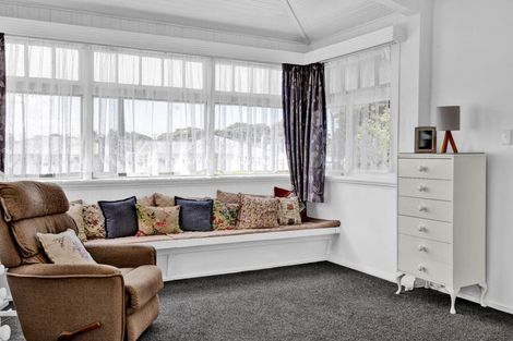 Photo of property in 3 Victoria Street, Hawera, 4610