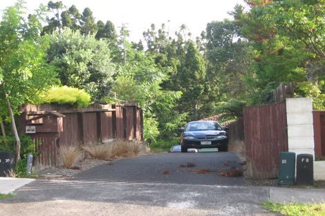 Photo of property in 12 Portsea Place, Chatswood, Auckland, 0626