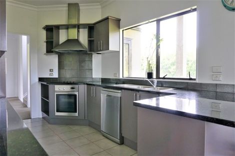 Photo of property in 14 Michael Bosher Way, Flat Bush, Auckland, 2019