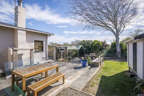 Photo of property in 14 Winara Avenue, Waikanae, 5036
