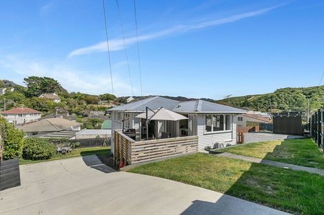 Photo of property in 70 Champion Street, Cannons Creek, Porirua, 5024