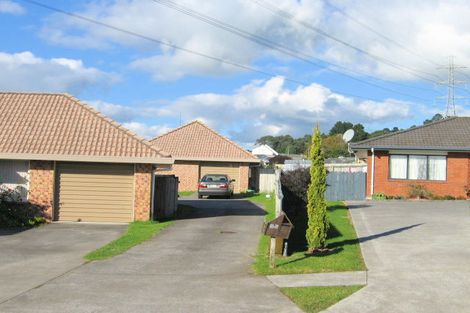 Photo of property in 2/2 Lowburn Place, Clover Park, Auckland, 2019