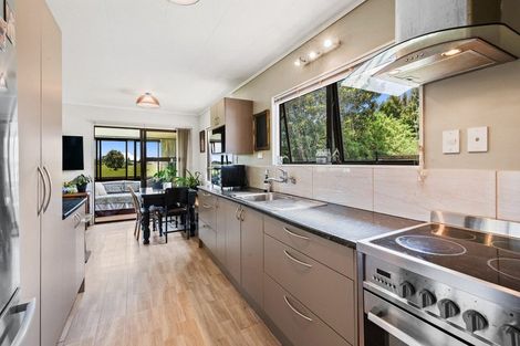 Photo of property in 30 Seagrove Road, Waiau Pa, Pukekohe, 2679