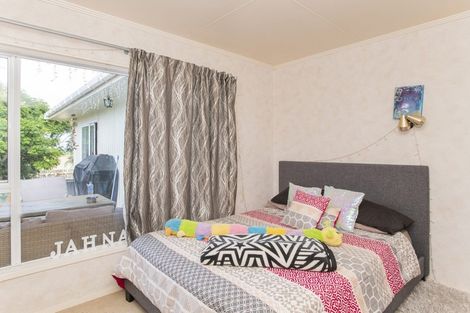 Photo of property in 14 Discovery Street, Tolaga Bay, 4077