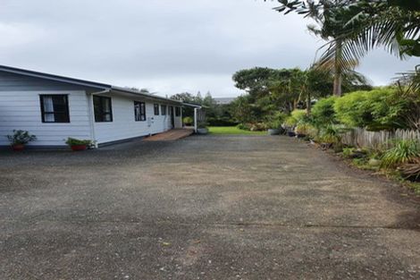 Photo of property in 855 Cove Road, Waipu, 0582