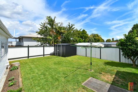 Photo of property in 14 Hadley Wood Drive, Wattle Downs, Auckland, 2103