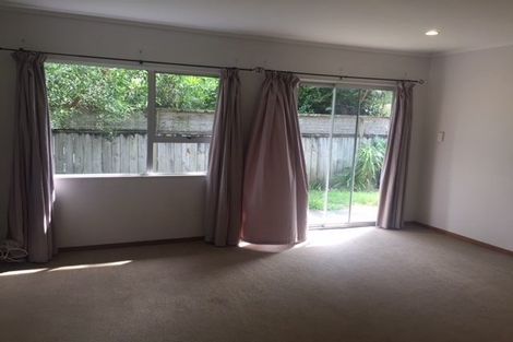 Photo of property in 1/22 Dunraven Place, Torbay, Auckland, 0630
