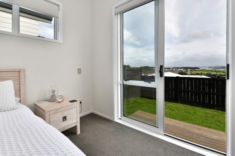 Photo of property in 63 Barcliff Terrace, Gulf Harbour, Whangaparaoa, 0930