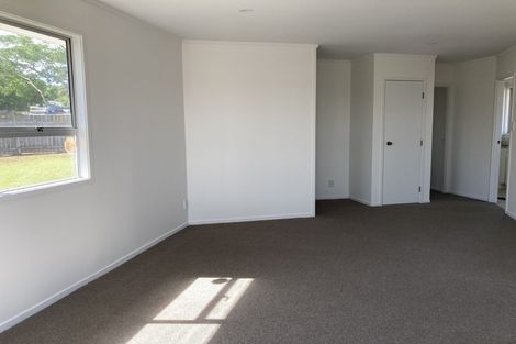 Photo of property in 7 Andros Place, Unsworth Heights, Auckland, 0632