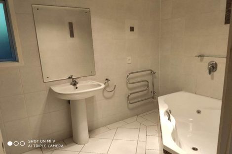 Photo of property in 1642 Dominion Extension, Mount Roskill, Auckland, 1041