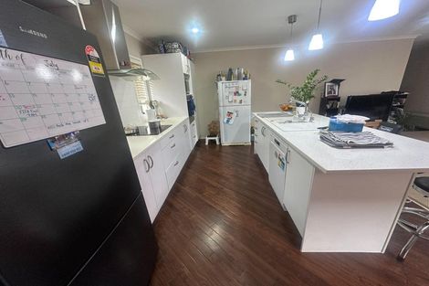Photo of property in 4 Bluejacket Place, Whitby, Porirua, 5024