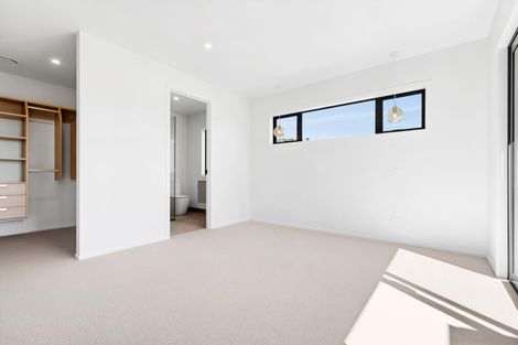 Photo of property in 11 Lake Mckay Drive, Luggate, 9382