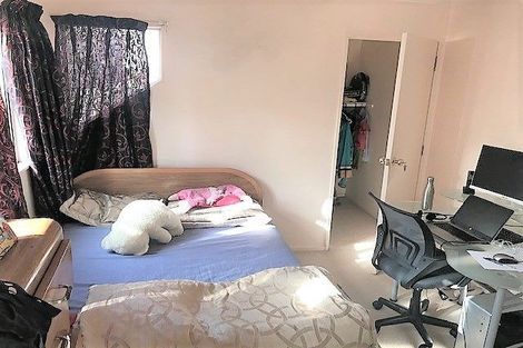 Photo of property in 99b Hutchinson Avenue, New Lynn, Auckland, 0600