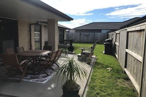 Photo of property in 54 Te Kio Crescent, Papamoa Beach, Papamoa, 3118