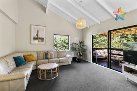 Photo of property in 99 Thurleigh Grove, Karori, Wellington, 6012