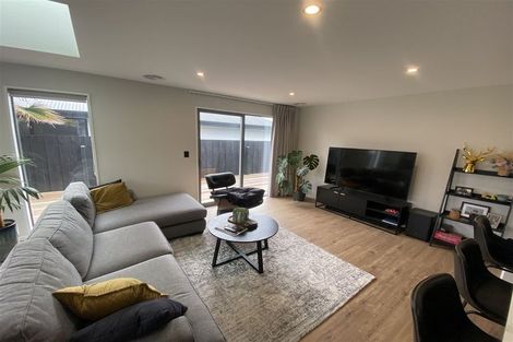 Photo of property in 408a Bower Avenue, Parklands, Christchurch, 8083