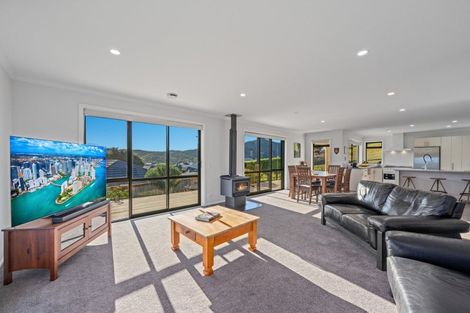 Photo of property in 10 Pukeko Place, Picton, 7220